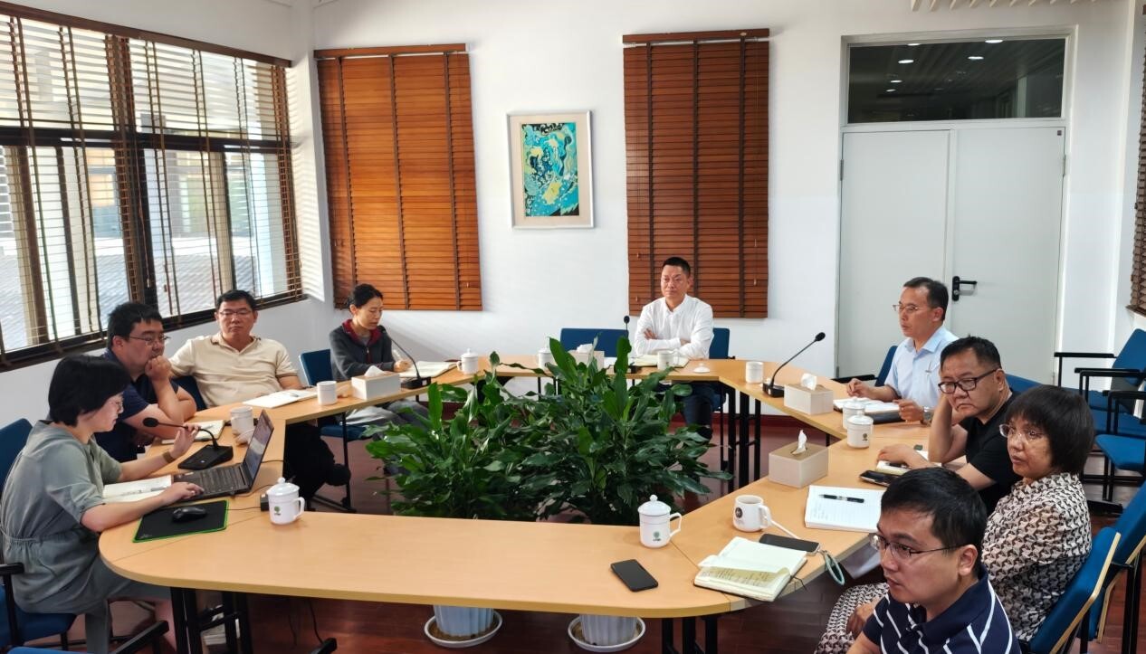 党委书记张教林听取分管部门政绩观学习教育及年度工作推进情况汇报